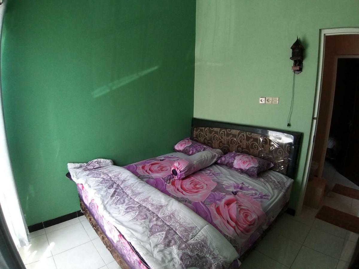 Ken's Villa 8 Batu  Esterno foto